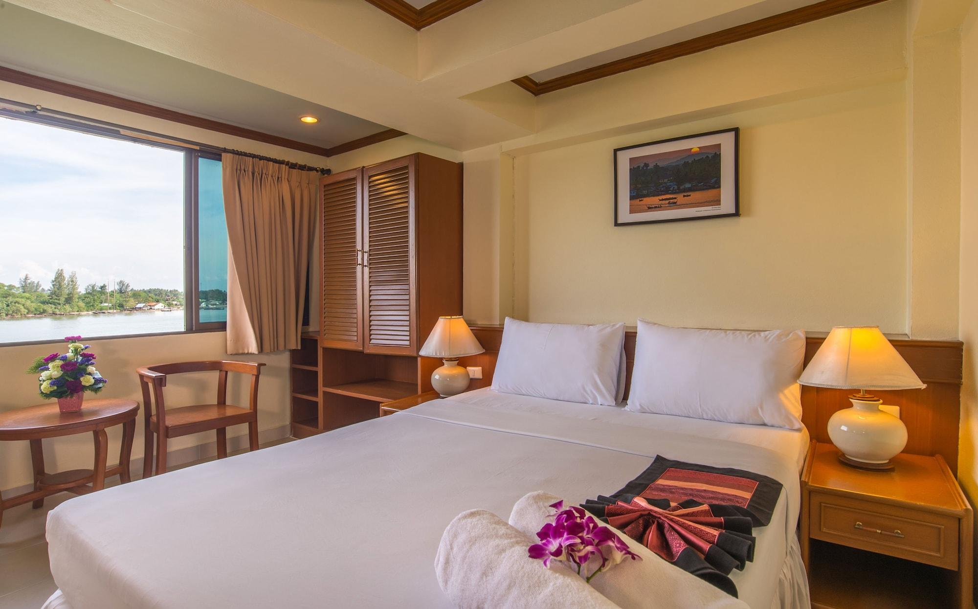 Krabi City Seaview Hotel Exterior photo