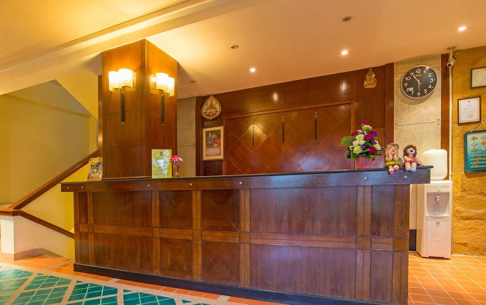 Krabi City Seaview Hotel Exterior photo