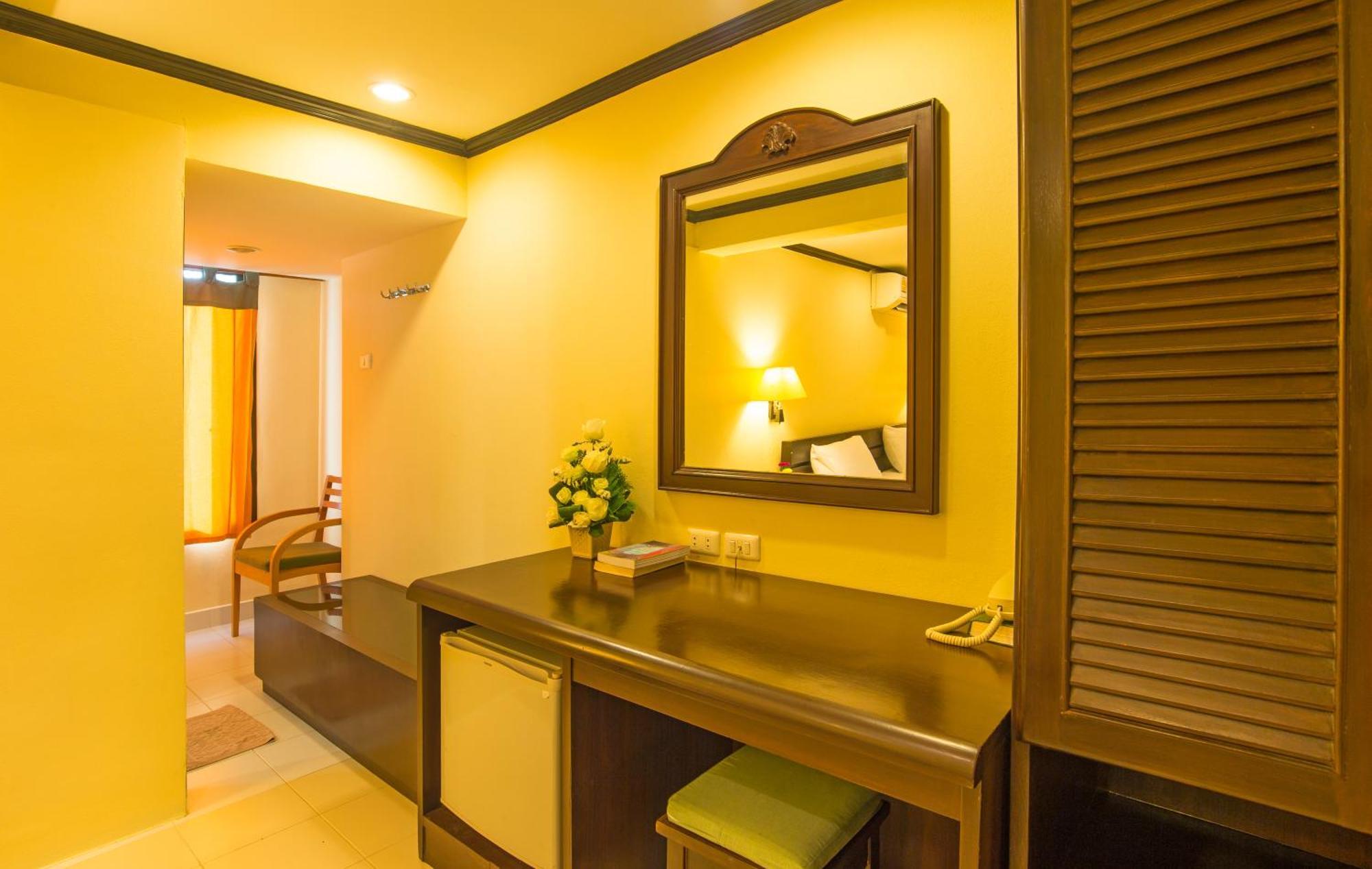 Krabi City Seaview Hotel Room photo